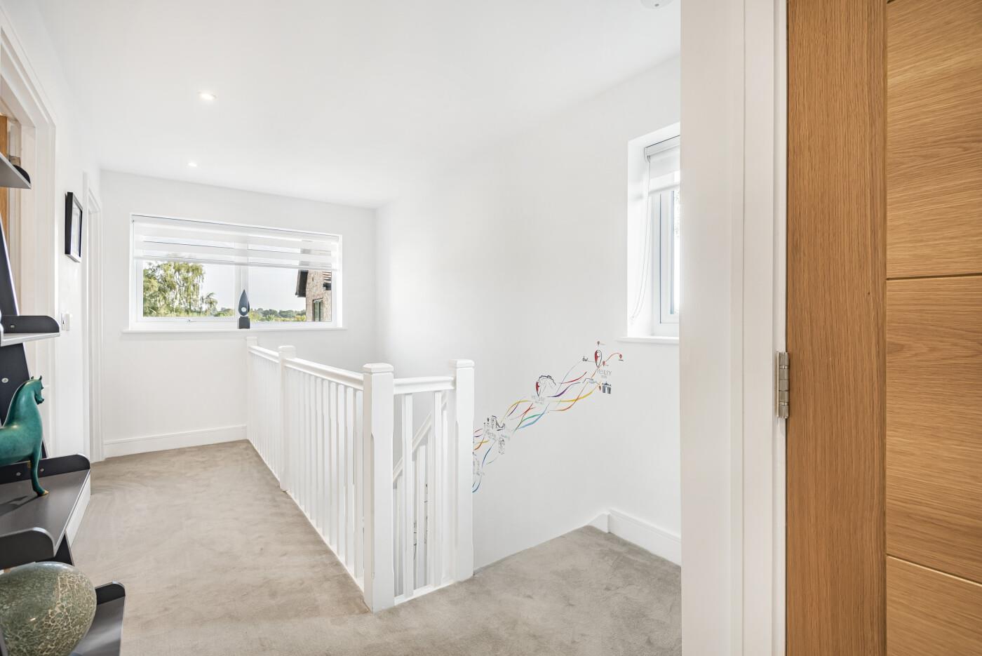 Flint Close, Rotherfield Greys, Henley-On-Thames